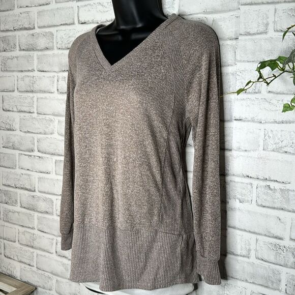 fyve Light Brown Cozy Knit Sweater Size Small - Picture 4 of 5